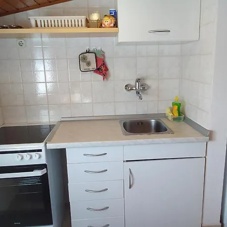 Nina Apartment Sisan